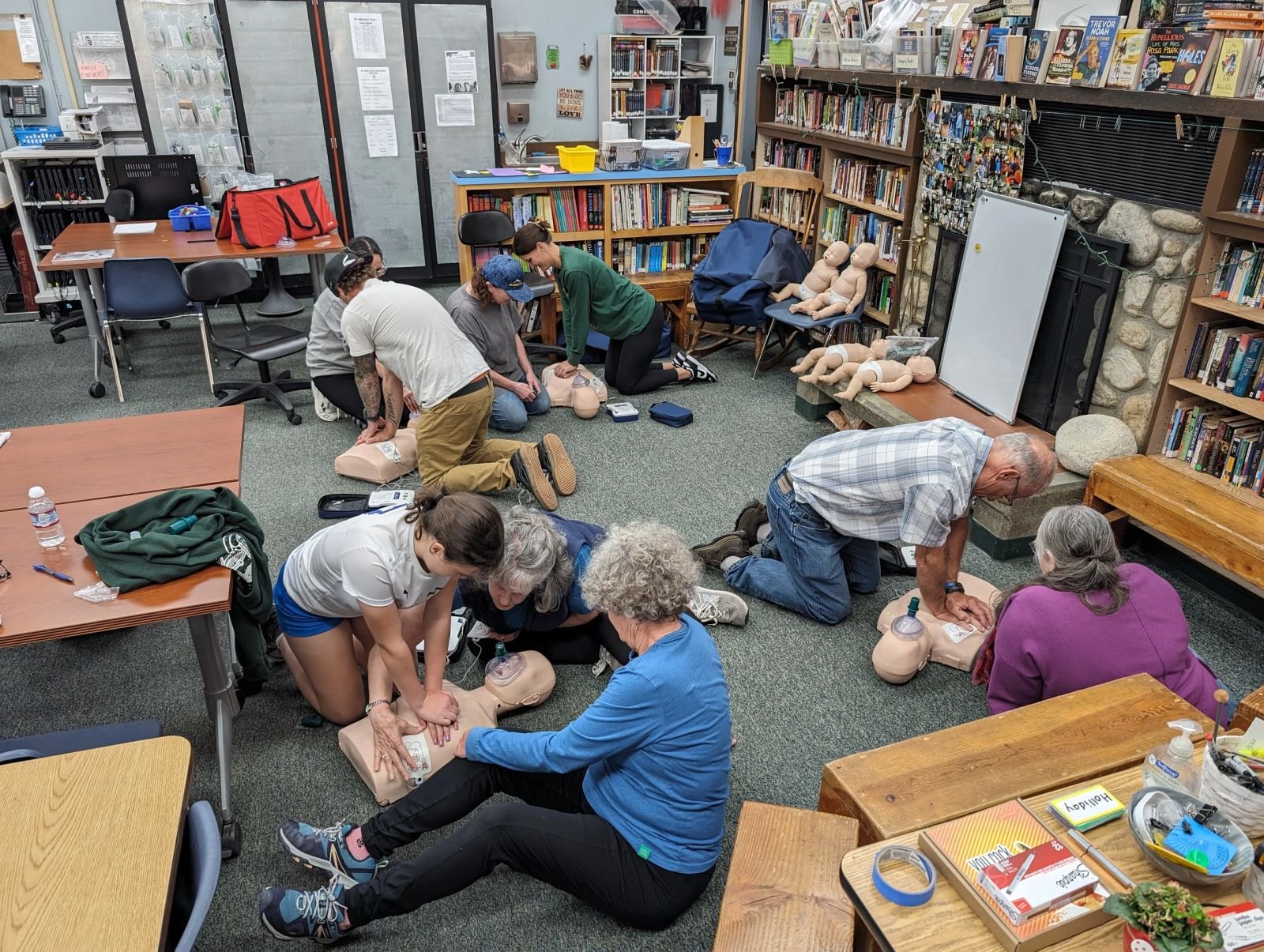 Mountain Top CPR participants practicing hands-on skills in class